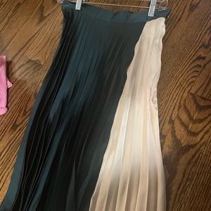 Zara Pleated skirt midi